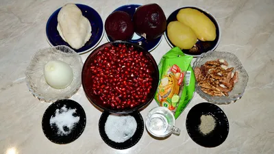 Салат Гранатовый браслет с тунцом, пошаговый рецепт с фото на 243 ккал