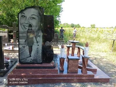 подвійний пам'ятник гранітний з хрестом К6011/3 | Headstone