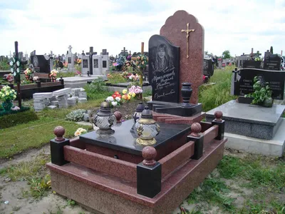 Двойные памятники на могилу из гранита П2М-11 (id 60409987), купить в  Казахстане, цена на Satu.kz