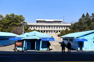 КНДР и Южная Корея восстанавливают железнодорожное сообщение | Euronews