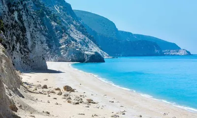 Какое море в Греции, лучшие песчаные пляжи и что посетить в Греции?
