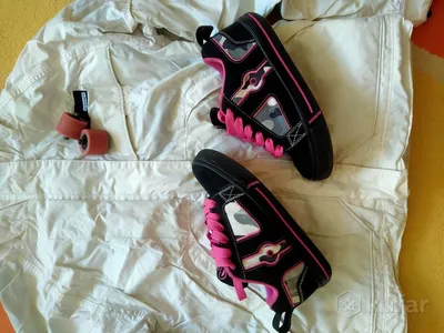 Дутыши Heelys shoes (rap), цена 45 р. купить в Минске на Куфаре -  Объявление №219530196