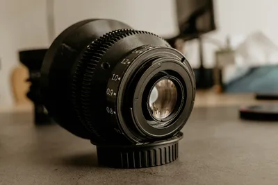 I speculate the Helios 44-2 has been in a lot of movies recently :  r/AnalogCommunity