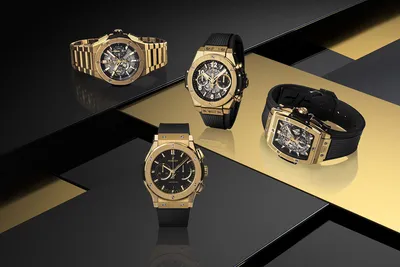 Женские бесцветные часы classic fusion blue king gold HUBLOT купить в  интернет-магазине ЦУМ, арт. 581.OX.7180.LR