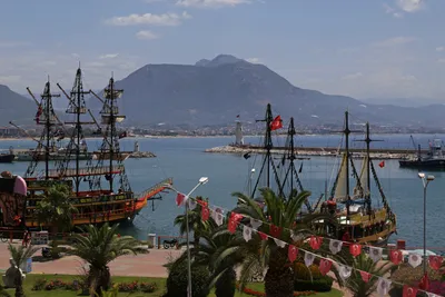 Морская прогулка на Пиратской Яхте, Турция - Аланья - YouTube