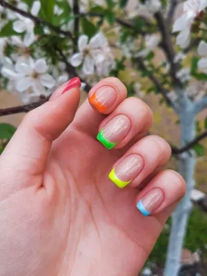 Яркий френч | Дизайнерские ногти, Разноцветные ногти, Ногти
