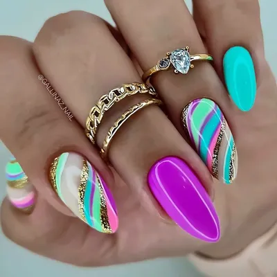 Nail Блогер on Instagram: “Яркий летний дизайн) #ногти #ногти2022 #nails  #маникюр #маникюр2022 #дизайнногтей #ге… | Unhas bonitas, Unhas desenhadas,  Unhas compridas