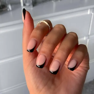 Красивый лунный маникюр 2024-2025 - модные идеи и фото новинки | Nail art,  Nail colors, Nail designs