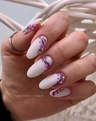 Красивый весенний маникюр 2018-2019 года: идеи, новинки, тренды — фото |  Nail art ombre, Purple nail art, Ombre nail art designs