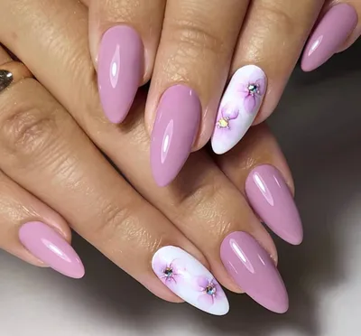 Яркий маникюр на май 2021: модные новинки и главные тренды весны | Purple  nails, Manicure nail designs, Nail colors