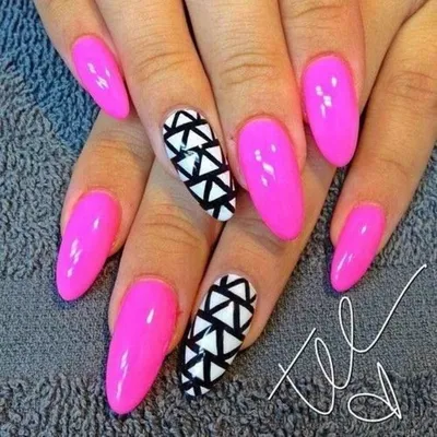 Ярко-розовые ногти 💅всегда поднимут настроение! 💃Им, кстати, не так уж и  нужен дизайн – сам по себе яркий розовый привлекает.. | ВКонтакте