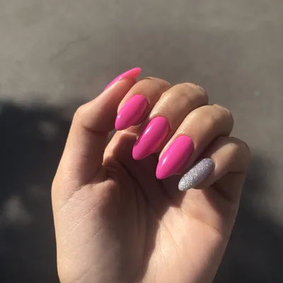 Накладные ногти Kitty Nail Barbie ярко-розовые, форма миндаль, средние, 24  шт - купити за найкращою ціною в Україні ➤ KittyShop.com.ua