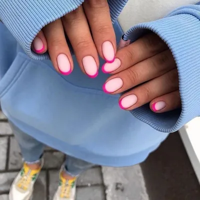 2019 Маникюр розовый френч 35 фото дизайна ногтей | Manicura de uñas,  Manicura para uñas cortas, Manicura de moda