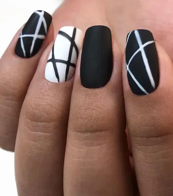 Модный черный маникюр 2024: тенденции и новинки | Black nail designs, Black  nails, Nude nail designs