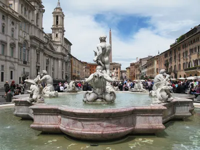 Фонтан Треви в Риме %sep% Fontana di Trevi a Roma