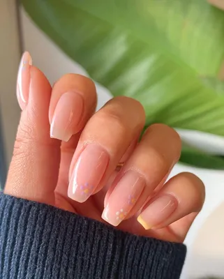 10 простых и красивых дизайнов ногтей, которые легко повторить дома 💅 |  theGirl