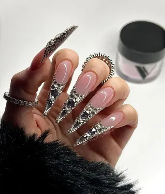 Milky nails дизайны 2021-2022: как создать самый трендовый маникюр  молочными базами, топами и гелями