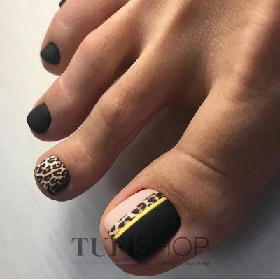 Маникюр Дизайн ногтей Гель лак - Покрытие гель лаком на пальчиках ног.  Классный френчик для милой клиентки #nonanails #nailsbynona #cute #french  #loveit | Facebook