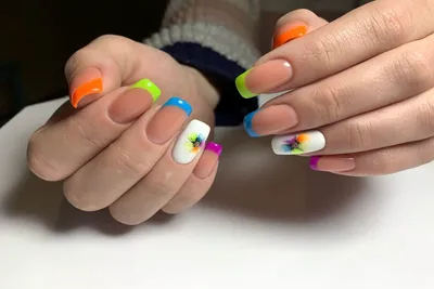 Лучшие идеи маникюра со стразами - статьи компании «Интернет-магазин \"New  Style Nails\"»