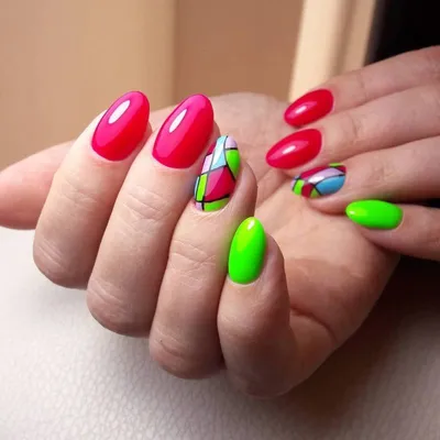 Тренды маникюра лето 2023 – стильные идеи дизайна ногтей с зеленым лаком -  Телеграф