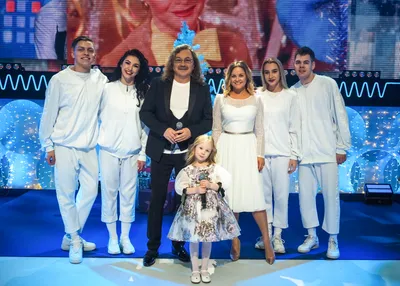 Игорь Николаев показал совместное фото 42-летней и 5-летней дочерей в честь  Дня защиты детей - Вокруг ТВ.