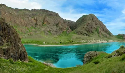 Казахстанские десантники расправились с \"диверсантами\" - фото учений