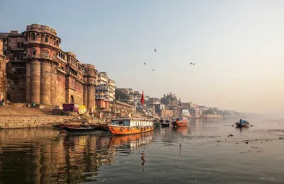 Ковид в Индии: из реки Ганг вылавливают десятки трупов - BBC News Русская  служба