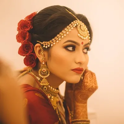 iNDIAN HAIR UPDOs | Indian bridal hairstyles, Bridal hairstyle indian  wedding, Bridal hairdo