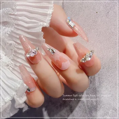 Коррекция френч + инкрустация стразами - Студия красоты \"NailsProfi\"