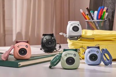 Fujifilm Instax Mini 12 Review: An Adorable Instant Camera for Anyone |  WIRED