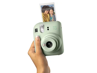 Fujifilm Instax Mini LiPlay Review: A Cam and Printer In One | WIRED