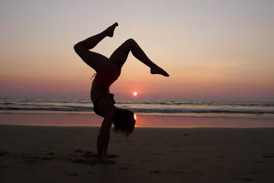 Йога на пляже» — создано в Шедевруме