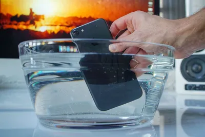 Apple не рекомендует «знакомить» iPhone 7 и iPhone 7 Plus с водой