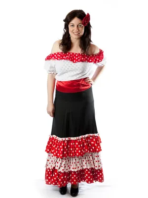 Испанский народный костюм яркий, переливающийся блеском драгоценных камней  и насыщенный цветом. Он и сейчас не потерял своей этнической  привлекательности, но в начале XX века он был совсем другим. А вот красота  испанских