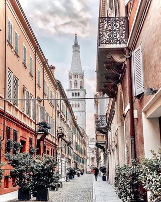 Italy 2023: daytrip to Modena | where's your sense of adventure?