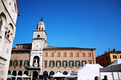 A Food Lovers Guide to Modena