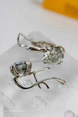 https://www.mercury.ru/catalog/jewellery/earrings/