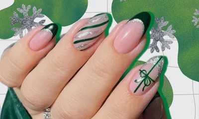 Зеленый маникюр с рисунком | Green nails, Acrylic nails, Xmas nails