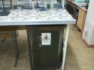 Шкаф витяжной демонстрационный в кабинет химии (ID#792340148), цена: 15600  ₴, купить на Prom.ua