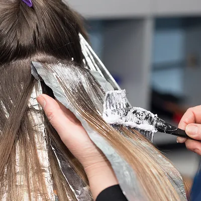 Модное и красивое мелирование волос в салоне красоты на Проспекте Мира,  Москва
