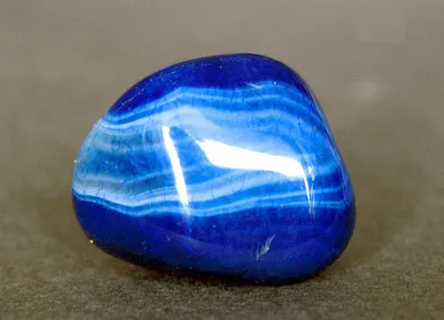 Натуральный камень Голубой Агат кулон маятник в виде кристалла  шестигранника на шнурочке подарок парню девушке (ID#1383774775), цена:  359.10 ₴, купить на Prom.ua