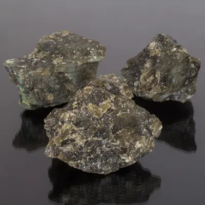 Камень натуральный \"Лабрадор\", необработанный 90-100 г (4,2-5 см) - купить  с доставкой по выгодным ценам в интернет-магазине OZON (841050733)