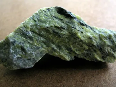Правильный камень Камни для бани и сауны - Змеевик обвалованный Серпентинит