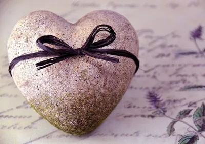 Каменное сердце ❤» — создано в Шедевруме