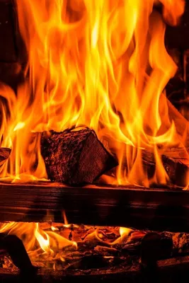 Огонь в камине стоковое фото. изображение насчитывающей крыто - 34251568