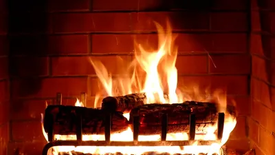 Скачать обои пламя, огонь, камин, дрова, flame разрешение 640x960 #205336