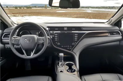 Toyota Camry XV70 Кожаный салон