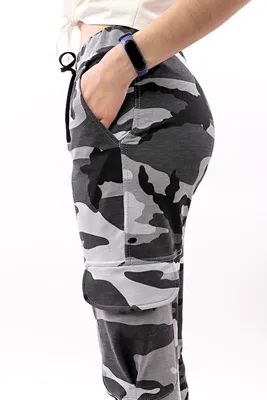 Камуфляжные штаны женские зимние на флисе мультикам с боковыми прорезными и  накладными карманами (ID#1751510206), цена: 1199 ₴, купить на Prom.ua