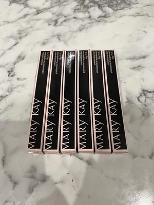 Карандаш-лайнер для бровей Mary Kay Precision Brow Liner - «Идеальный  карандаш для бровей! В идеальном оттенке. Пара минут и плешивая бровь  превращается в соболиный изгиб, ну почти в соболиный.» | отзывы