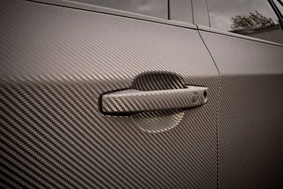 BMW M6 цветная оклейка в серый 💥 крышу в карбон, антихром и керамика